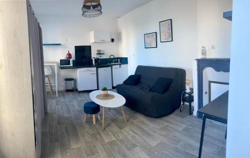 Limoges Apartment | 99 BIS FP