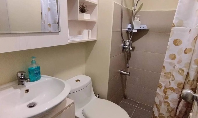 Manta Apartment | A 10 minutos de la playa murciélago, y centros comerciales, ideal para familias.