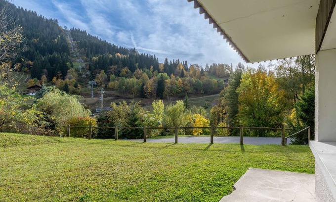 La Clusaz Apartment | A 100 m des pistes, profitez d'une jolie terrasse