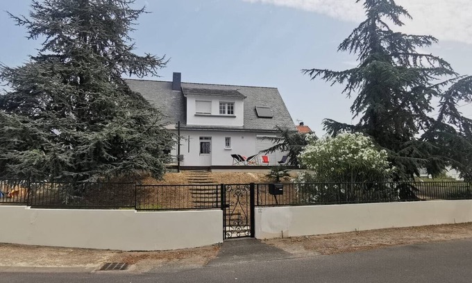 La Baule-Escoublac House | A 12-minute walk from the sea!