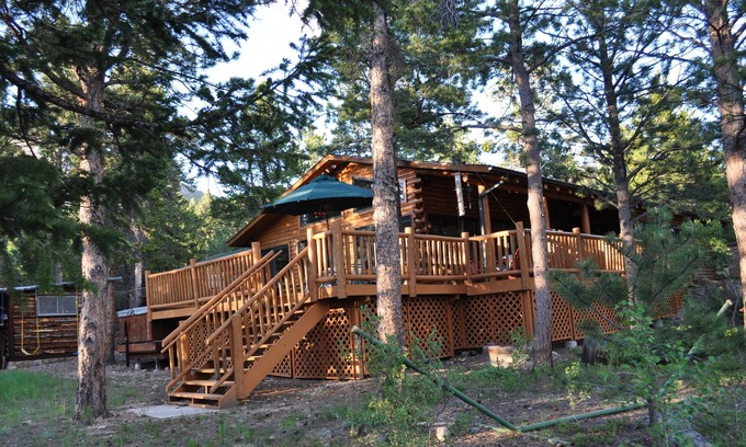 Allenspark Cabin | A 5 Star3 BR Luxury Log Cabin, Overlooking RMNP only 20 minutes from Estes Park