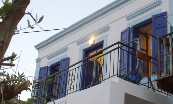 Halki Apartment | A breath from the port!