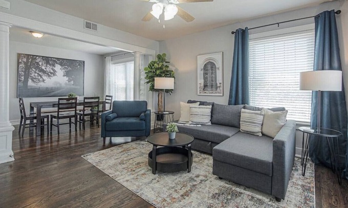 Hanover Place Apartment | A Charming 2bed/1bath!