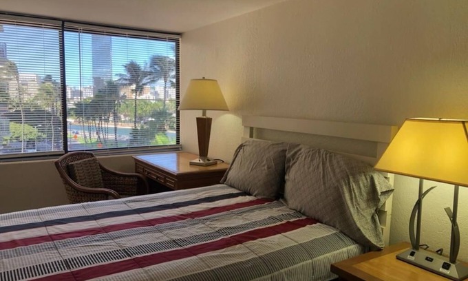 Waikiki Apartment | A Cozy and Romantic Studio at Heart of Waikiki