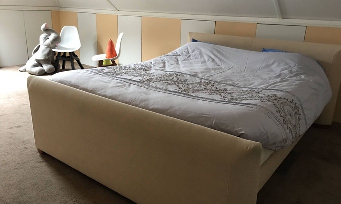 Municipality of Delft House | A Cozy Attic Space with Two-Person Bed in a Charming Home in Delft