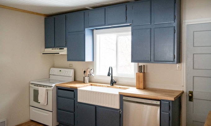 Two Harbors Cottage | A Cozy Cottage for Your North Shore Adventures!