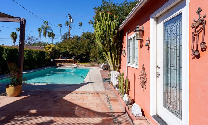 El Miradero Apartment | A Cozy Guesthouse in the Heart of Glendale