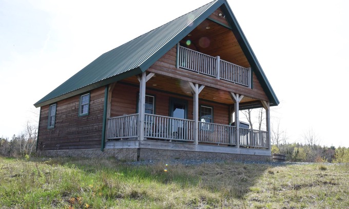 Franklin Cabin | A Family Owned & Family Oriented Cabin Retreat