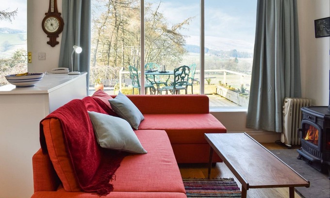 Lofthouse Cottage | A fantastically renovated cottage set within beautiful countryside offering breath-taking views.