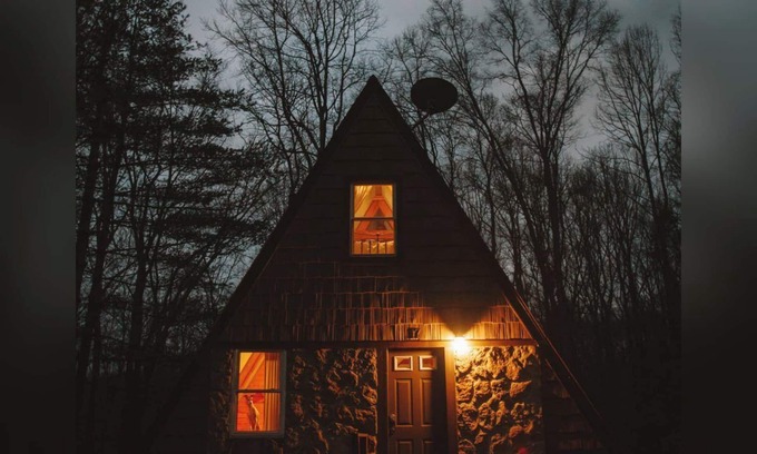 Logan Cabin | A-Frame #07 - Hosted by The Chalets