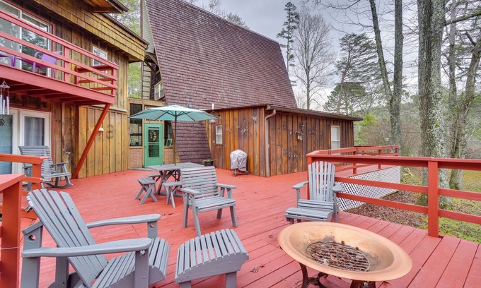 Tellico Plains Cabin | A-Frame Cabin w/Spacious Yard in Tellico Plains!