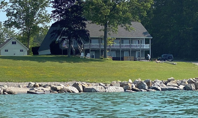 Geneva House | "A" Frame of Mind; Home On The Lake Front