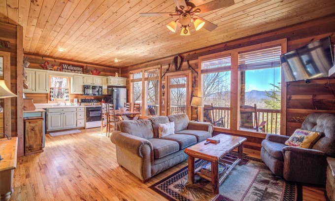 Helen Cabin | A Glimpse of Heaven - Mountain Views Year Round
