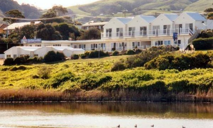 Apollo Bay Hotel | A Great Ocean View Motel