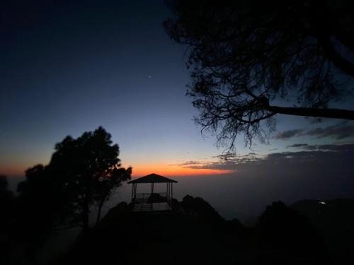 Kasauli Hotel | A Kasauli Village Operated By Splendid Hotels