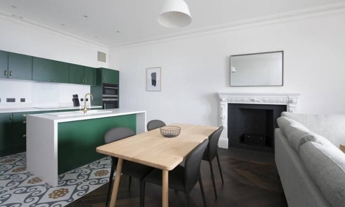 Isle of Lewis Cottage | A lews castle that sleeps 2 guests in 1 bedroom