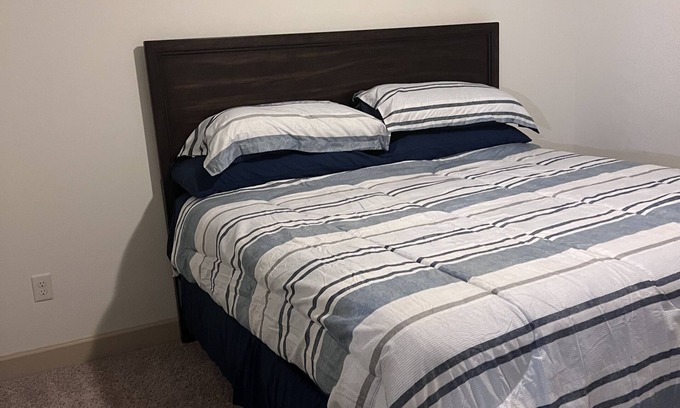 Woodlake - Briar Meadow Apartment | A lovely and well spaced one bedroom with a pool view
