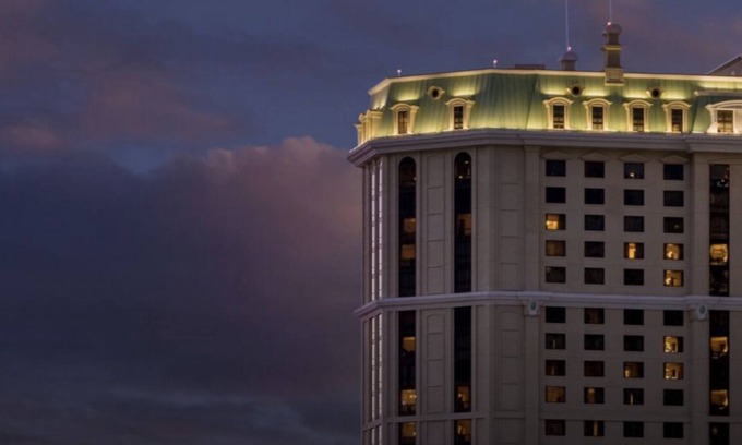 Las Vegas Villa | A Luxury Stay at a Beautiful Villa as you enjoy the Super Bowl Festivities!