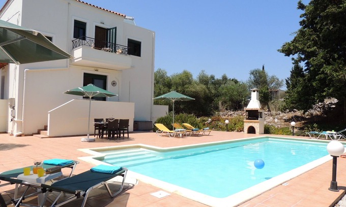 Apokoronas Villa | A Modern 3 Bedroom Villa with a Large Pool & Good Privacy but Close to Amenities