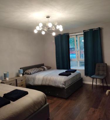Walworth Apartment | A Modern Homely apartment near Big-Ben -