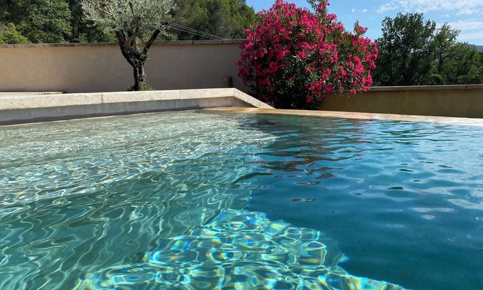 Saint-Marcellin-les-Vaison Cottage | A nice house at Mas de la Pinède with a pool for 2 to 10 persons