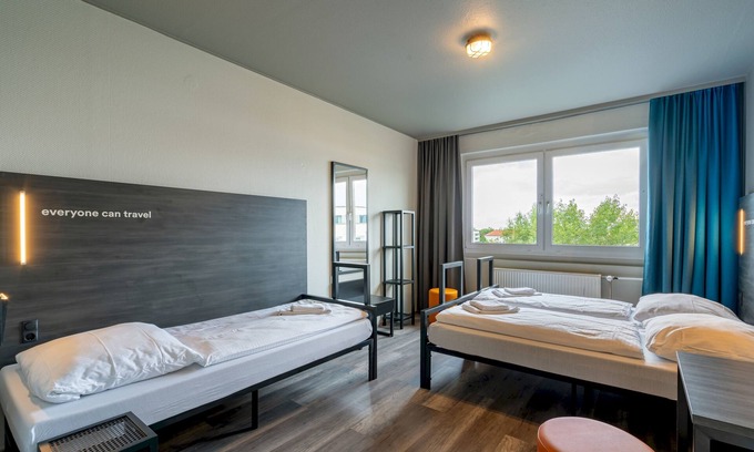 Hohenschoenhausen Hotel | a&o Berlin Kolumbus