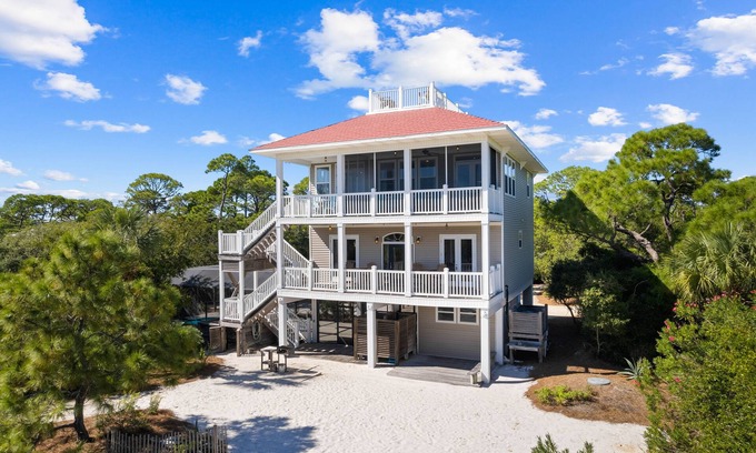 Sea Palm Village House | A Palm Paradise: 4 Bedroom, Sleeps 12, Private Pool, In the Plantation!