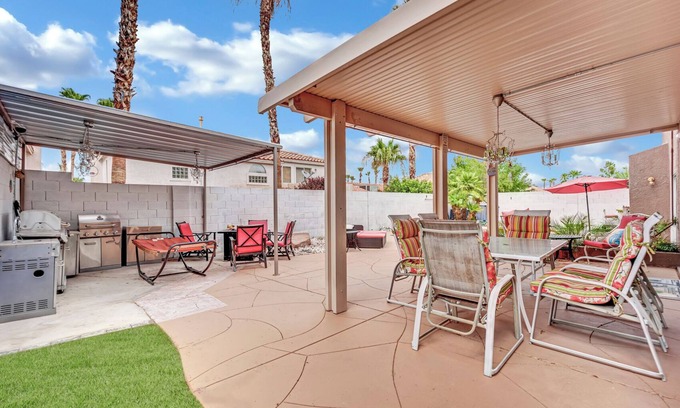 Silverado Ranch House | A perfect 6-bedroom home for a group of friends in vibrant Las Vegas.