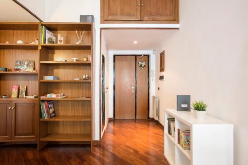 Tuscolano Apartment | A poche fermate dal centro - Design home