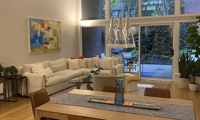Upper East Side House | A restful, beautiful 3 bedroom upper east side townhome - with 3 outdoor spaces