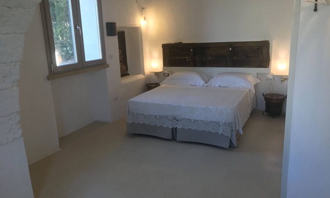 Cutrofiano Bed & Breakfast | A sixteenth-century residence immersed in the heart of Salerno's CAMERA 4 countryside