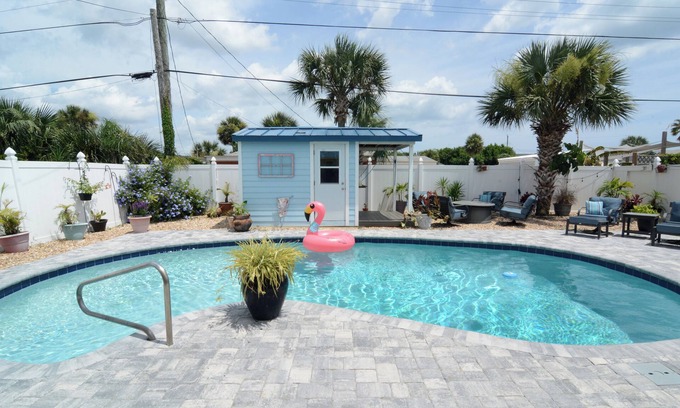 Roberta Heights House | A Slice of Paradise - unlimited well mannered pets