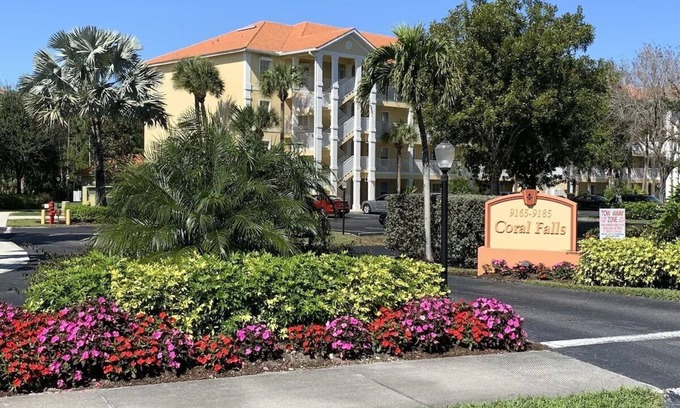 Naples Condo | A Sparkling Coastal GEM! - 2 BR/2 BA Condo in Coral Falls/Lely Resort ~