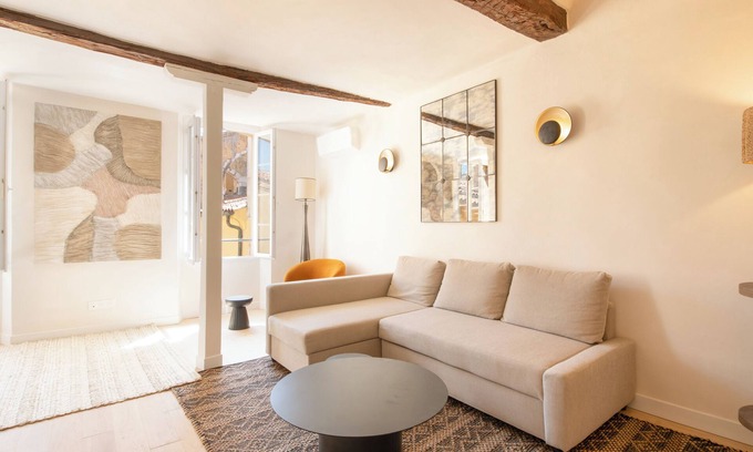 Old Town Apartment | A Sublime 1-BR in the Heart of Saint-Tropez - Tower Bell view