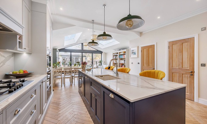 London Borough of Hounslow House | A Substantial Modern Terraced House IN West London