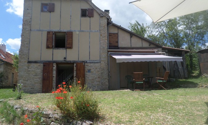Salles-Courbaties House | A three storey barn conversion with lovely rural views over the Diege Valley.