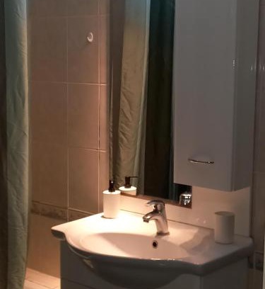Galatsi Apartment | A V G E R I N O S Athens
