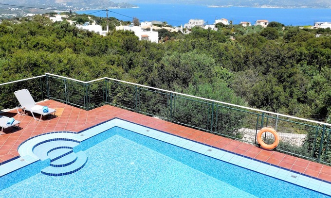 Apokoronas Villa | A very private 3 bedroom villa with large pool, fantastic sea & mountain views.