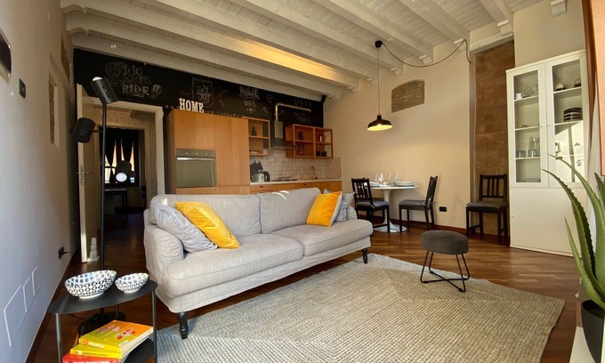 Centro Storico Sud Apartment | A view on Brescia's rooftops