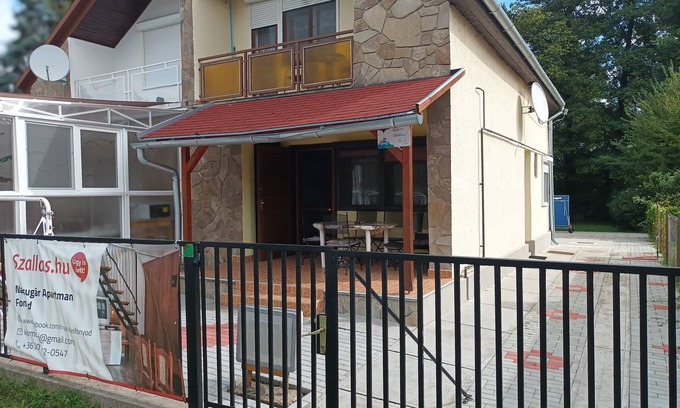 Fonyod House | A whole holiday house with a garden in Fonyód for 2-10 persons