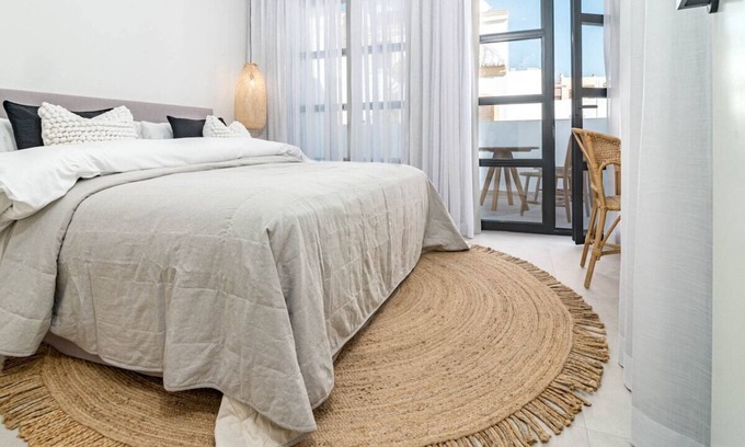 Historic Center of Estepona Apartment | A8- Seaclub suites by Roomservices