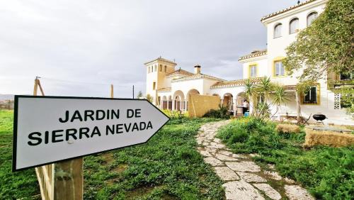 Alhendin House | AA Guest - Trevenque del Jardín de Sierra Nevada