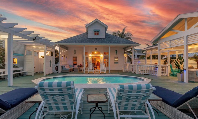 Hope Town Cottage | Abaco Surfside - Elegant Water View Home With Private Pool