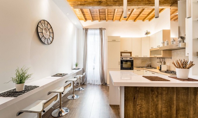 Celio Apartment | About Colosseo - Apartment at the Colosseum in the Heart of Rome - Free WiFi