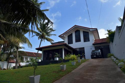Matara Cabin | Absolute Breeze by cherins