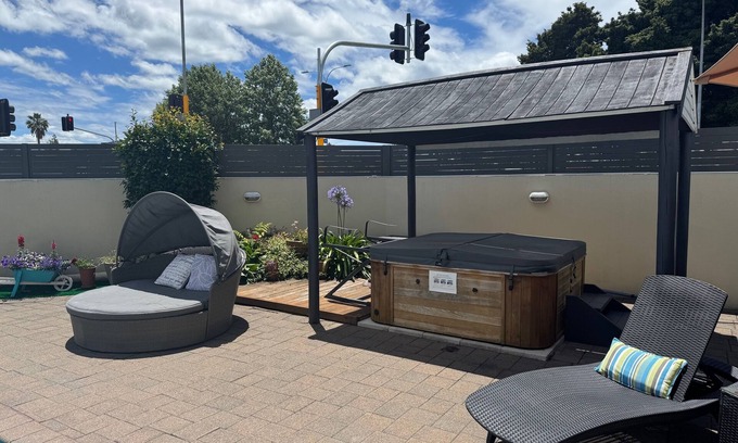 Tauranga South Hotel | Academy Motor Inn