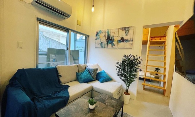 Okinawa Apartment | Accommodates up to 10 people About 10 minutes on /Naha Okinawa