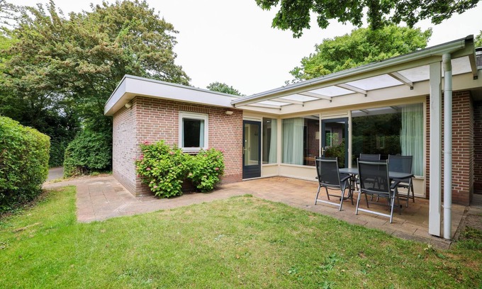 Sint Maartensvlotbrug House | Accommodation for 4 persons type D, bathroom in the bathroom, 2 bedrooms, WLAN