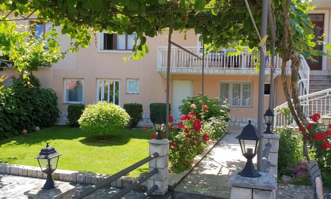 Mostar Apartment | Accommodation Vesa