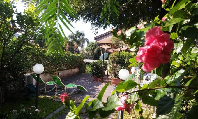 Mascali Villa | Acqua Chiara Elegant villa with garden with Etna view a stone's throw from the sea